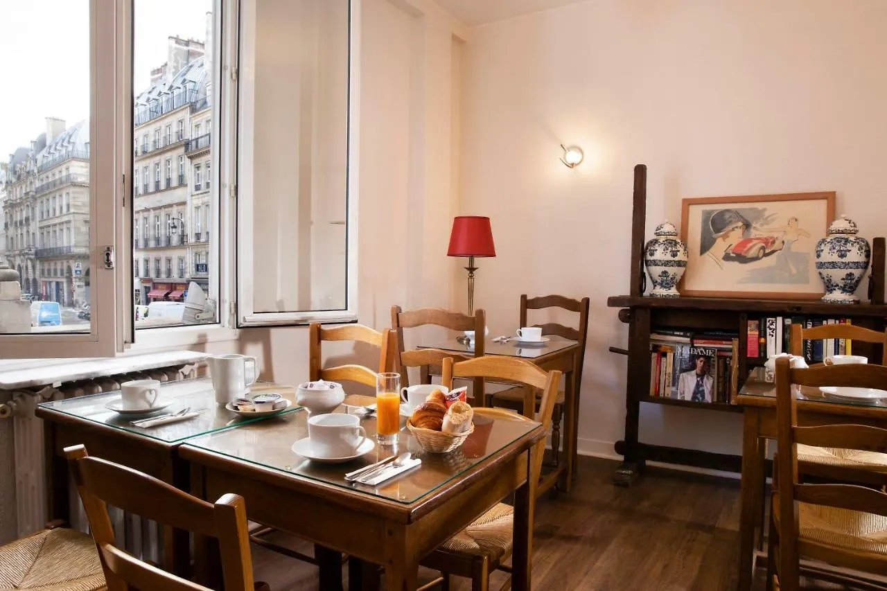***  Hotel Londres Saint Honore Paris France